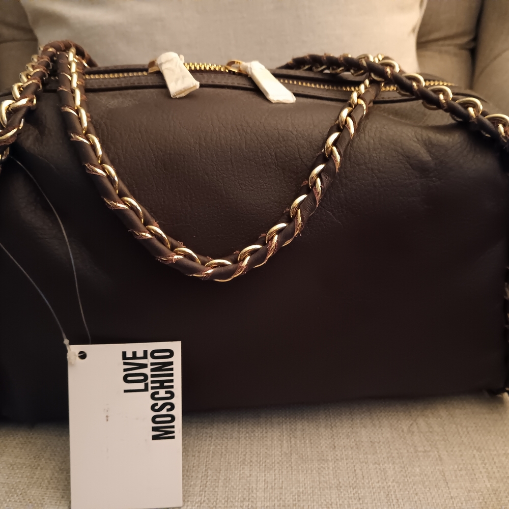 Elegant Dark Brown Leather Handbag with Gold Chain - Picture 4 of 6